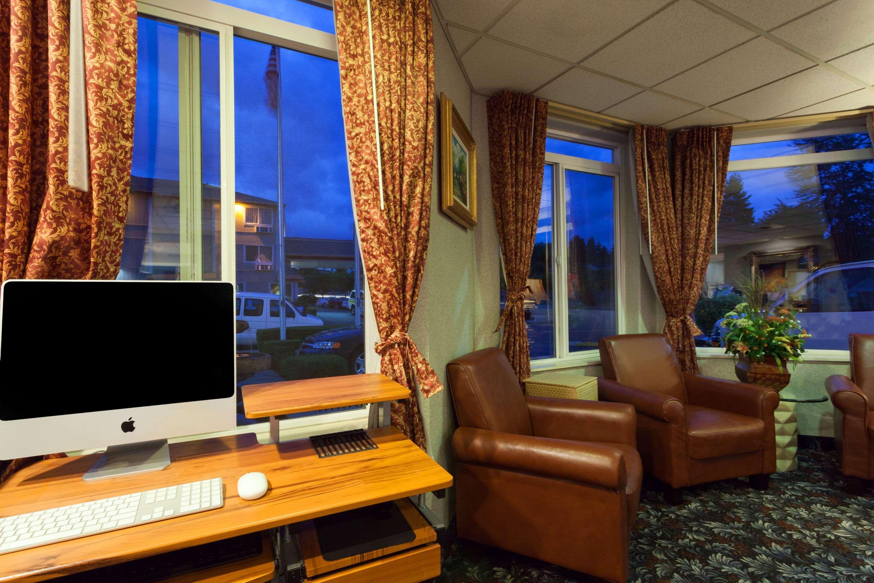 Ramada Limited Airport Tukwila Hotel Екстериор снимка