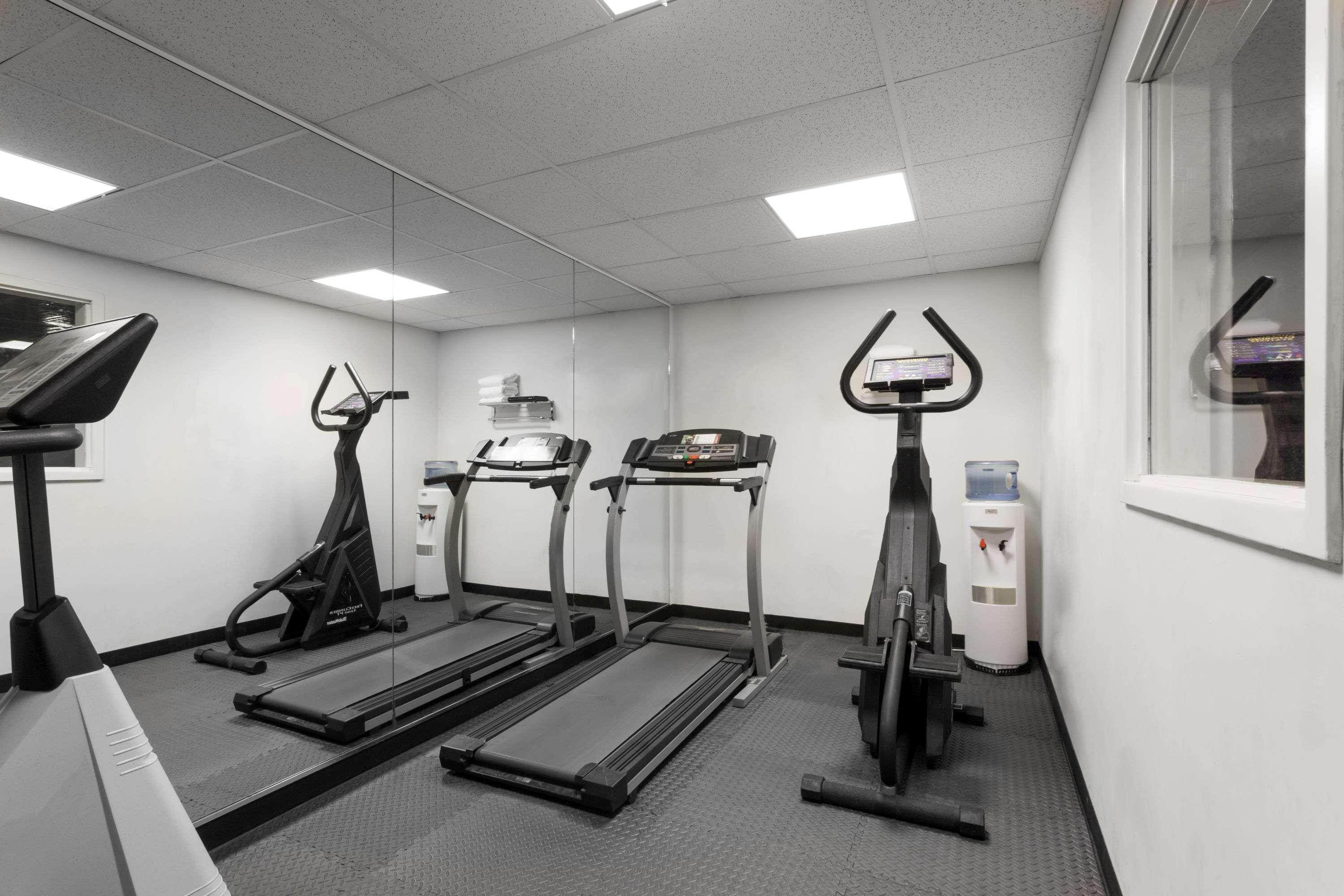 Ramada Limited Airport Tukwila Hotel Екстериор снимка